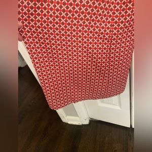 Women’s lightweight jumper.